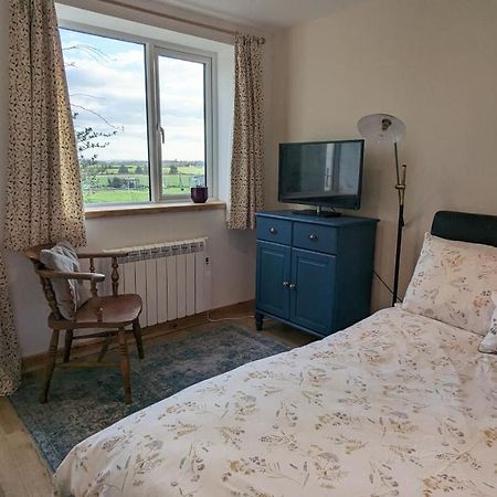 Meadow View Studio Apartment Gillingham  Exterior photo
