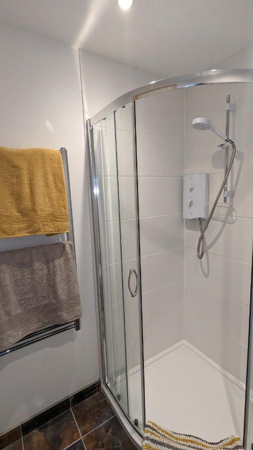 Meadow View Studio Apartment Gillingham  Exterior photo